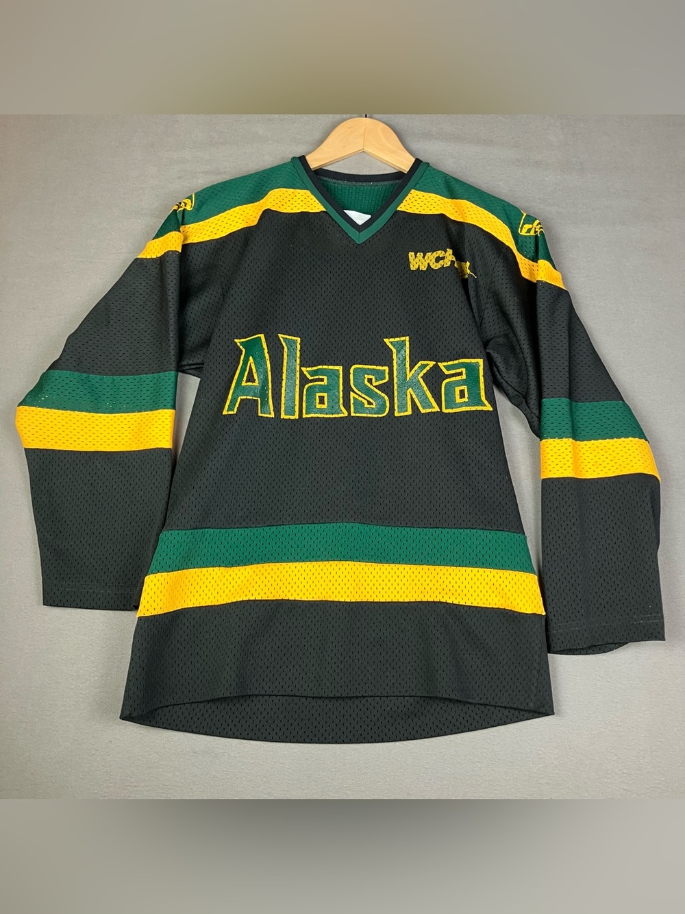 Vintage University Of ALASKA Anchorage SEAWOLVES Hockey Jersey Size Youth S WCHA